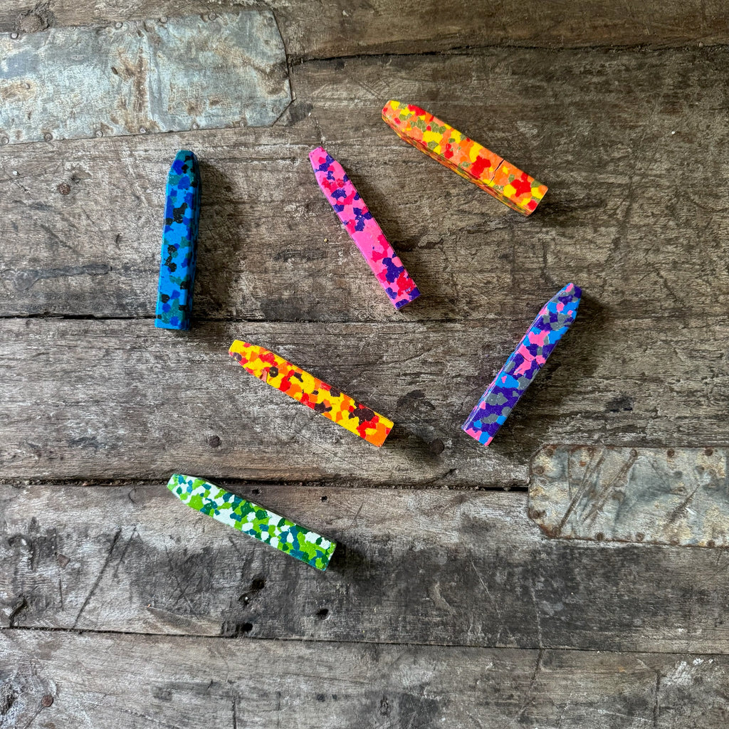 ***Confetti Crayons - 6 Count