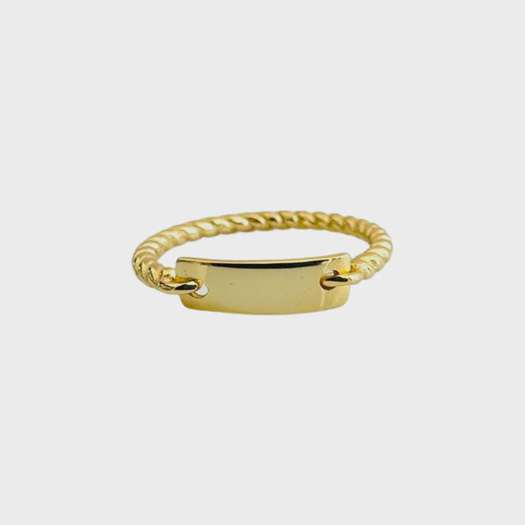 Plaque Ring