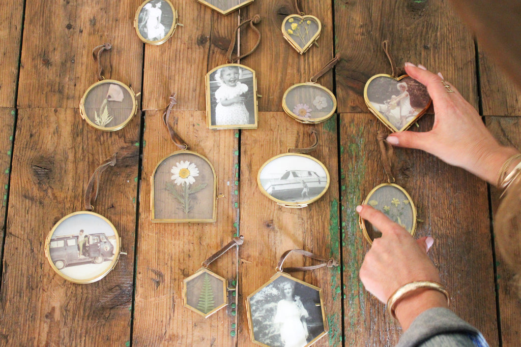 Hexagon Brass Hanging Frame 2x2