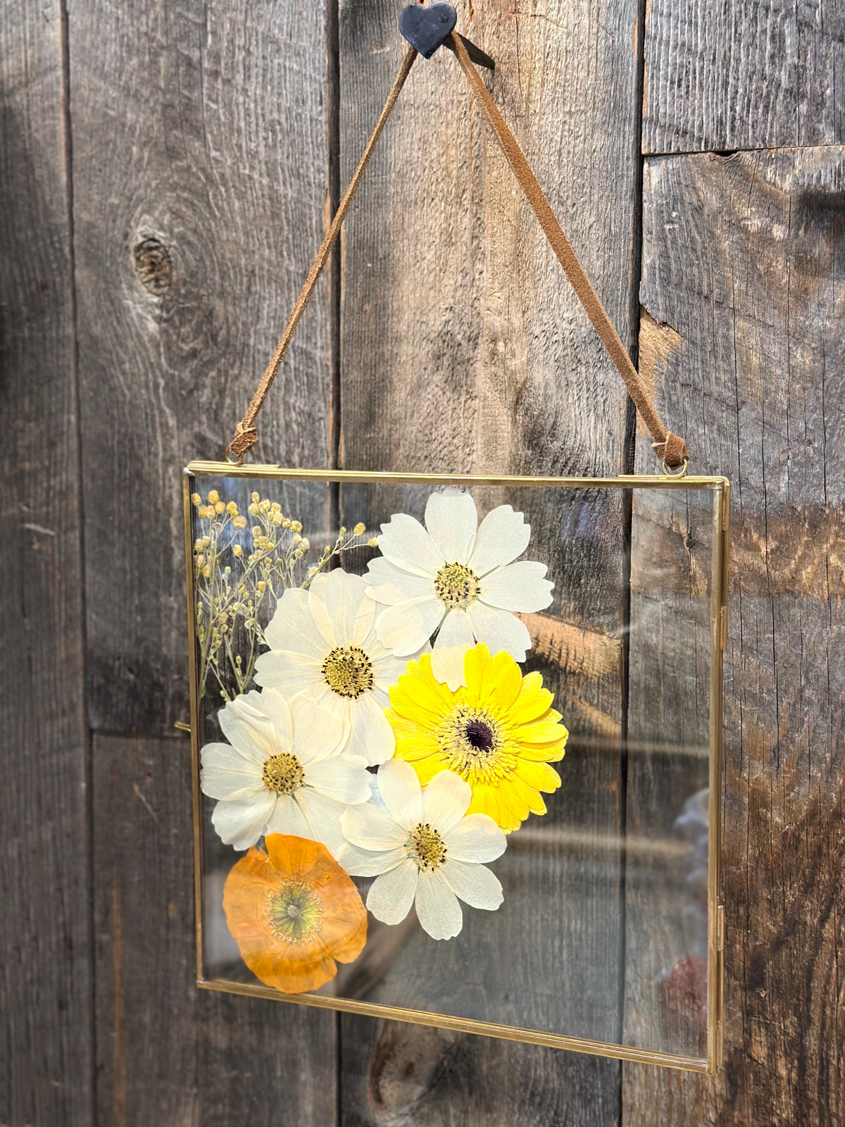 7" x 7" Hanging Metal Frames
