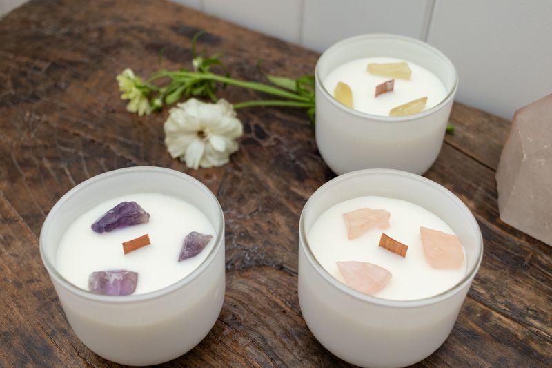 Rose Quartz Crystal Candle - 11oz